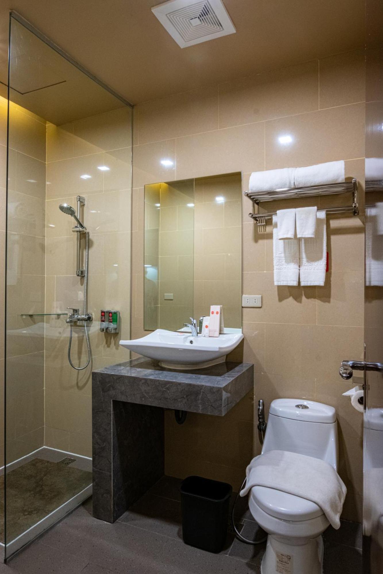 Kojo Hotels Cebu-Mandaue Bagian luar foto